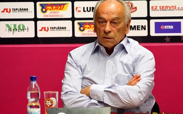 Trenér Dynama České Budějovice František Cipro