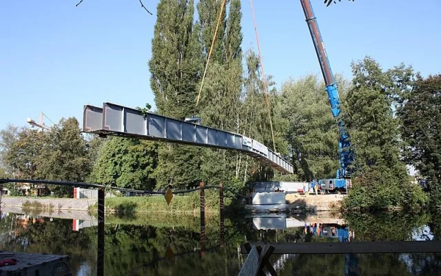Lávka přes Vltavu