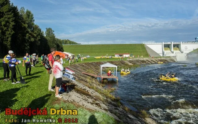 Slunný den pod Lipnem