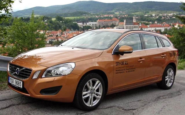 Volvo V60 T5 Momentum