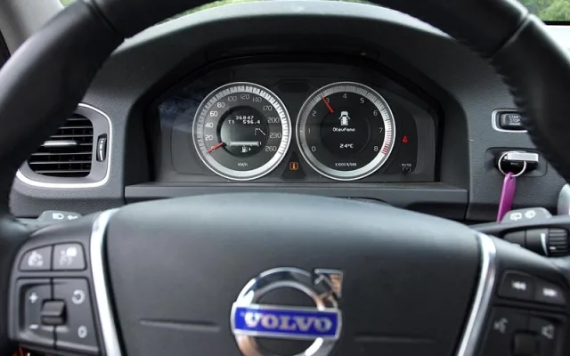 Volvo V60 T5 Momentum