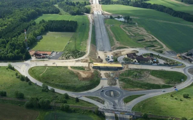 Práce na D3 mezi Táborem a Veselím nad Lužnicí