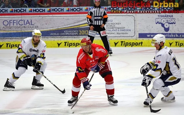 Radek Martínek, nová posila Mountfieldu z NHL, byl na ledě vidět