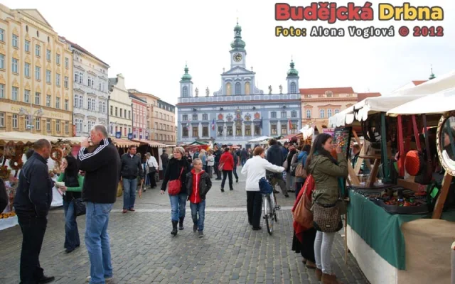 Počasí trhům moc nepřálo