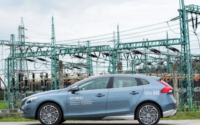 Volvo V40 T4 MomentumVolvo V40 T4 Momentum
