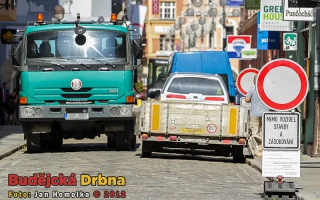 Předláždění Biskupské ulice