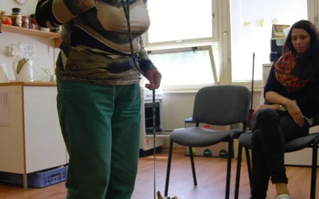 Správná ukázka vodění psa na vodítku