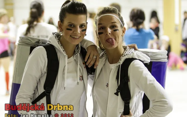 Sličné hostesky