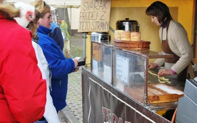 Nejdelší fronta byla jako vždycky u trdelníků