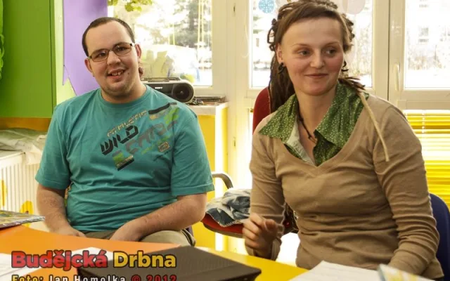 Úsměvy na rtech obyvatel Bazalky