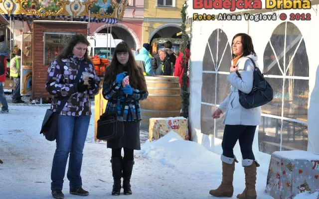 Kolemjdoucí brali akci s humorem