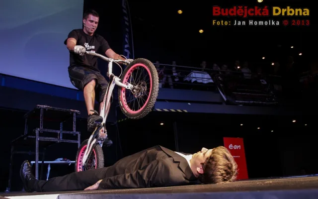 Vystoupení biketrialového blázna Bigiho