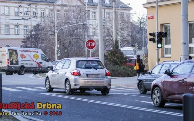 Křižovatka na Senovážném náměstí