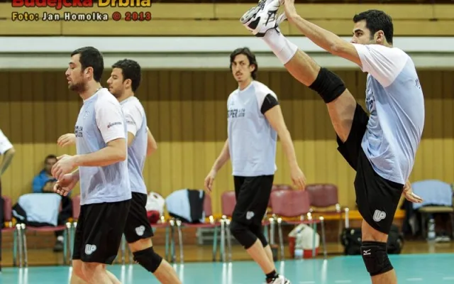 Volejbalisté Ankary při tréninku v budějcké Sportovní hale