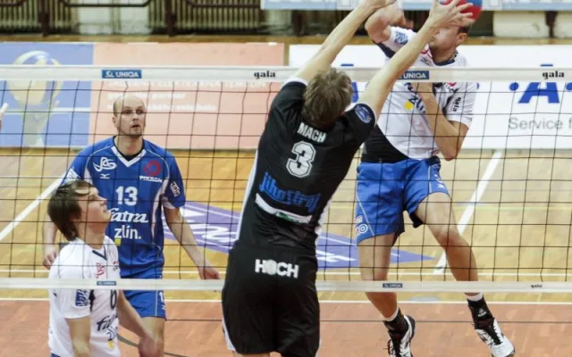 Samostatný blok Radka Macha