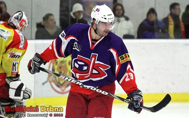 Dres David Servisu znovu oblékl dvojnásobný vítěz extraligy Martin Štrba