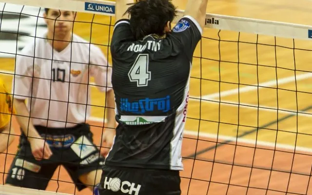 Jakub Novotný blokuje