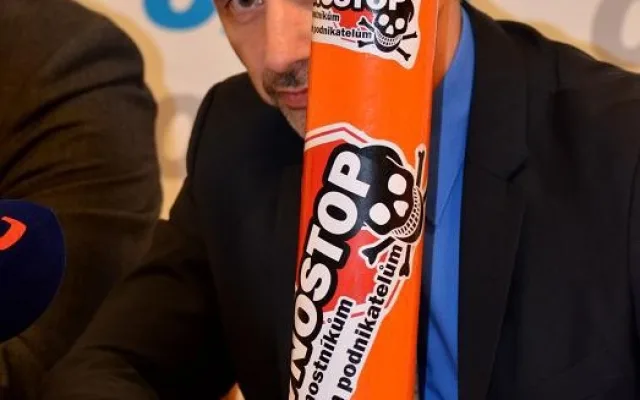 Sprej Živnostop, inspirovaný výroky ČSSD
