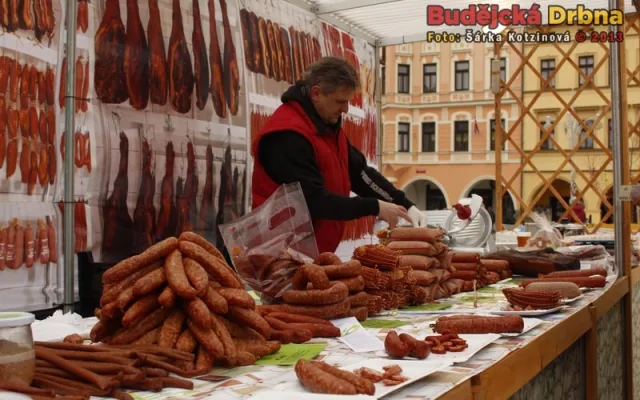 Jarní trhy na náměstí Přemysla Otakara II.