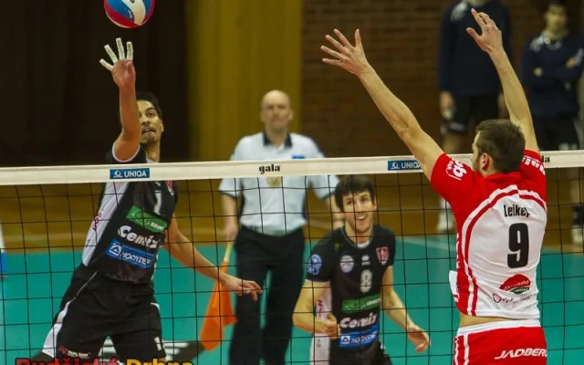 VK Jihostroj České Budějovice - Volejbalový oddíl Příbram 3:0