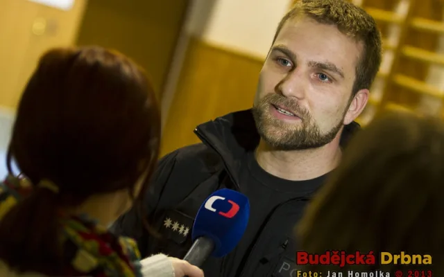 Kapitán Radek Vaněk odpovídal na otázky novinářům