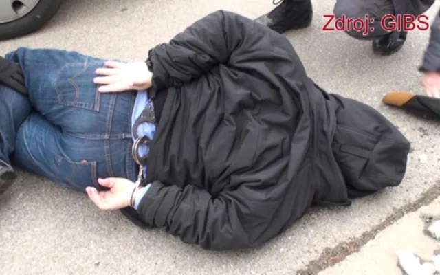 Zásah proti podezřelému pachateli