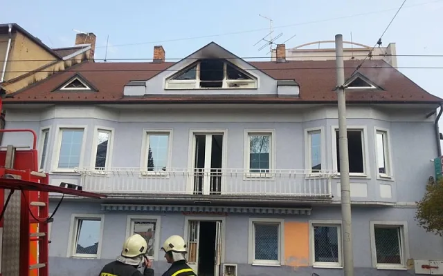 Požár bývalého kabaretu v Průmyslové ulici