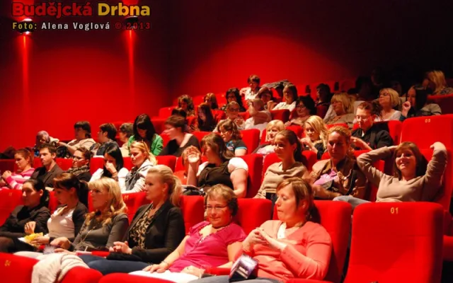 Účastnice dámského mejdanu se opět dobře bavily