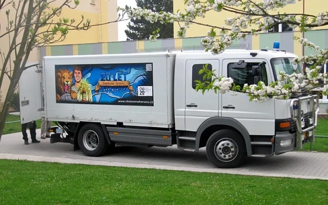 Roadshow České národní banky na budějcké Základní škole Oskara Nedbala