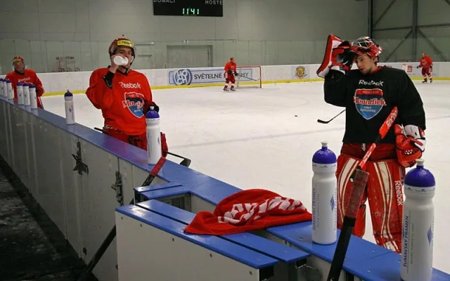 Letní příprava HC Mountfield v Hokejovém centru Pouzar