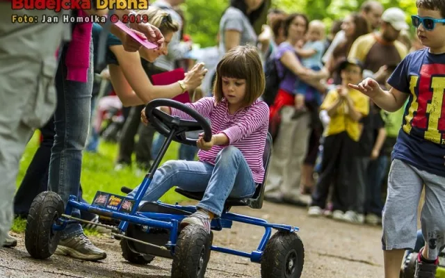 Do pohádky s králíky 2013
