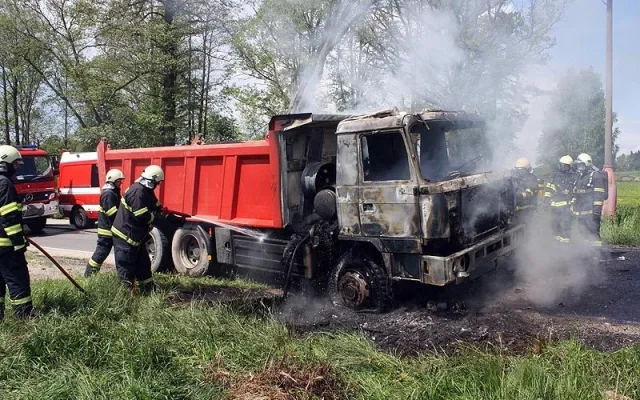 Požár Tatry 815 v Dolním Miletíně