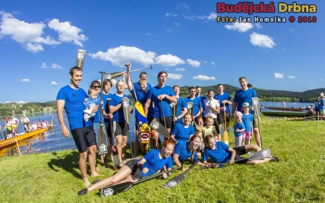 Závody Dračích lodí na Lipně 2013