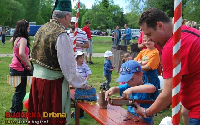 Děti se na lodích opravdu nenudily
