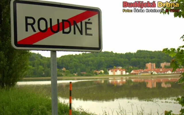 Zaplavené pole mezi Roudným a Vidovem
