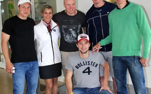 Návštěva hokejistů HC Mountfield na Dětském oddělení Nemocnice České Budějovice