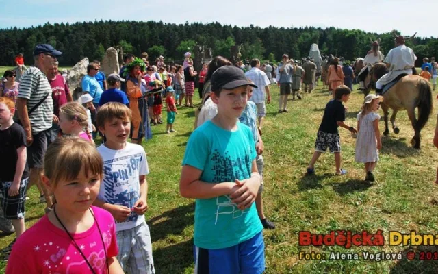 Slavnosti slunovratu v Holašovicích