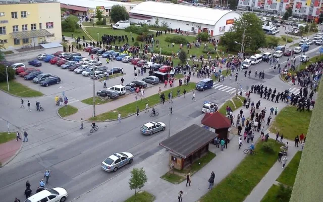 Protest kvůli problémům v soužití s Romy v Č. Budějovicích