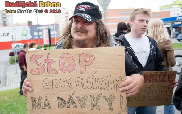 Protest kvůli problémům v soužití s Romy