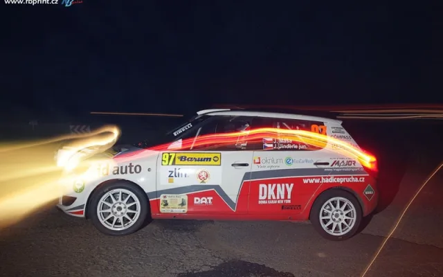 Jiří Máša - Jan Jinderle junior (Škoda Fabia R2)