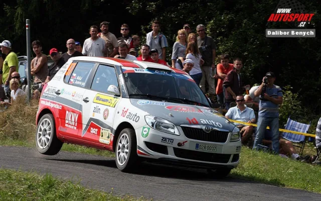 Jiří Máša - Jan Jinderle junior (Škoda Fabia R2)