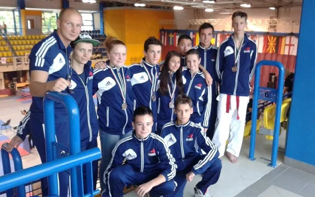 Závodníci českobudějovického TJ Karate vybojovali v Budapešti celkem šest medailí