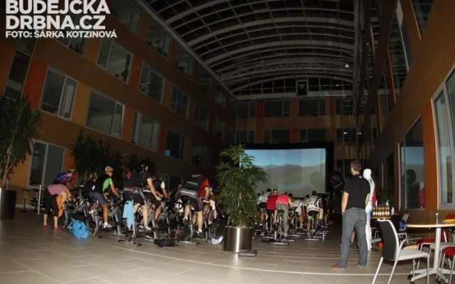 Tříhodinový Indoor Cycling Maraton