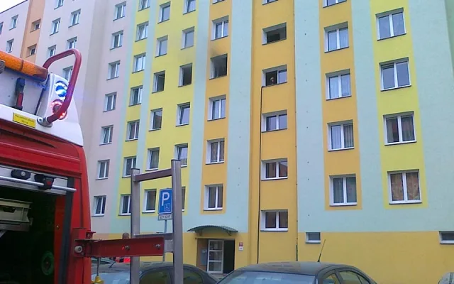 Požár kuchyně v panelovém bytě na sídlišti Máj
