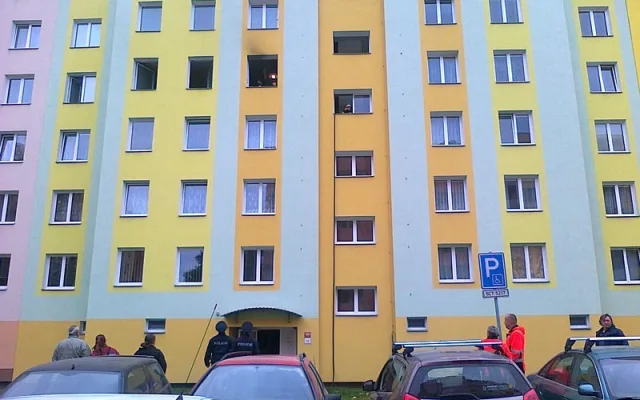 Požár kuchyně v panelovém bytě na sídlišti Máj