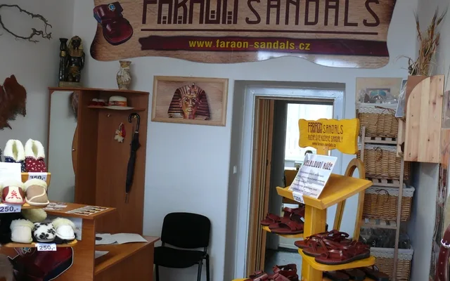 FARAON sandals