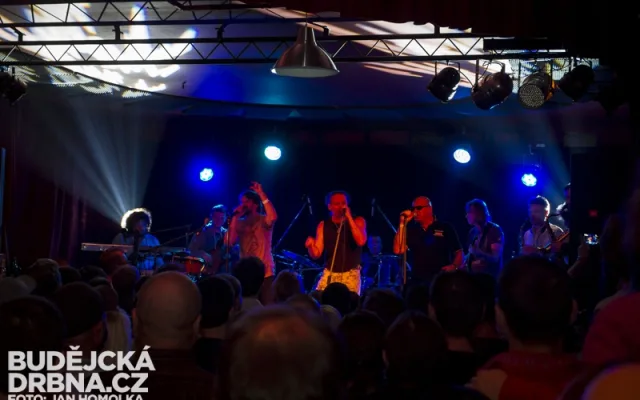 Vystoupení J.A.R v Café Klubu Slavie