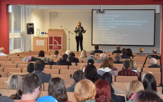 Odborná mezinárodní konference Inovace výstupů z učení bakalářských studijních programů na neuniverzitních vysokých školách