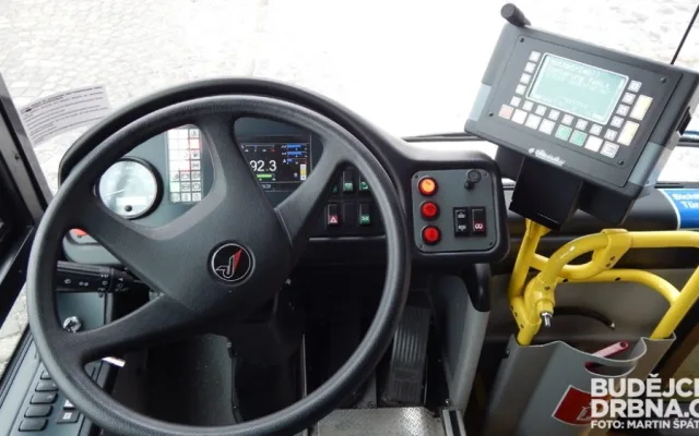 Elektrický autobus Siemens-Rampini na testovací jízdě v Budějcích