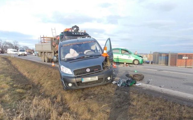 Srážka Chevroletu Matiz a Fiatu Scudo u Plané